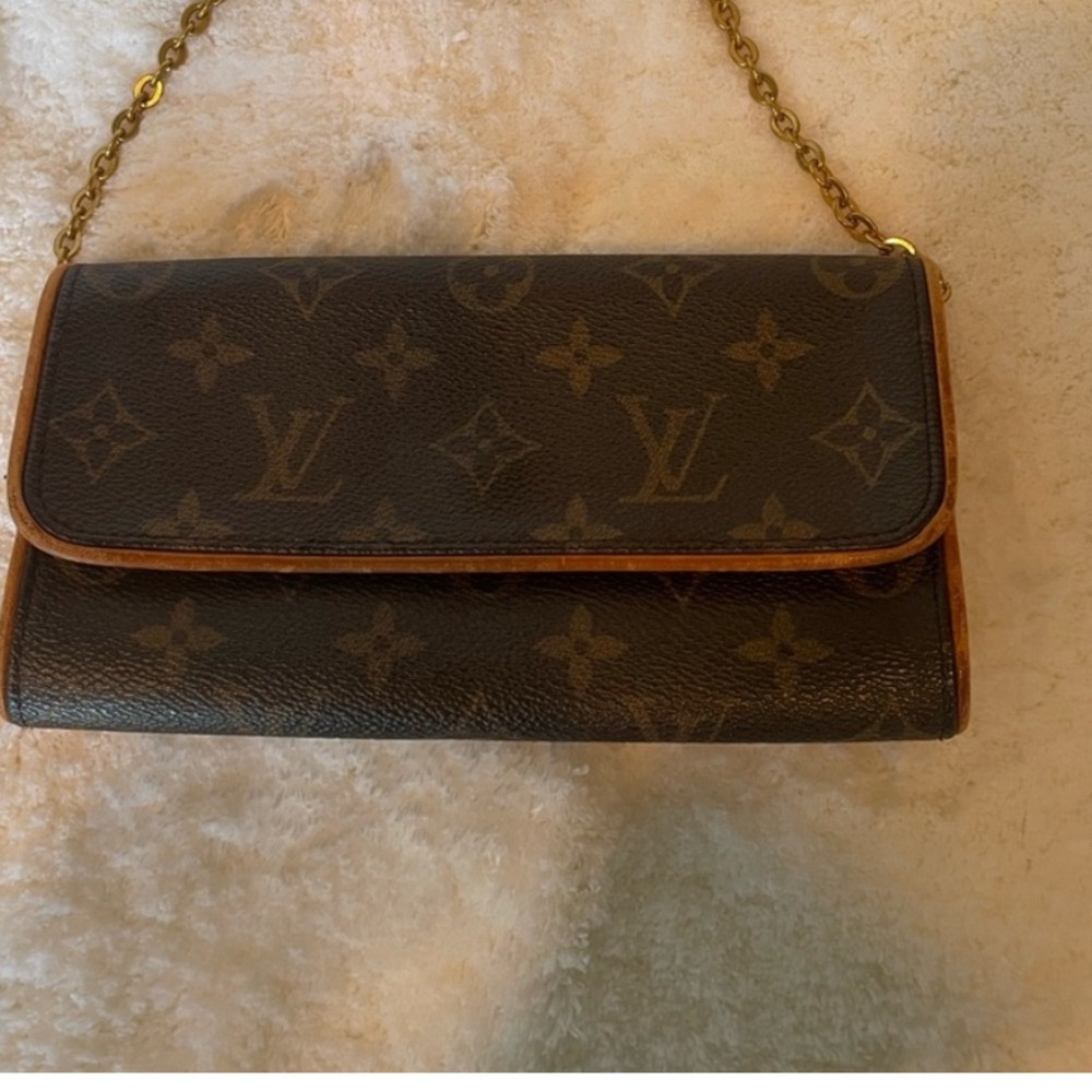 slightly use Louis Vuitton handbag